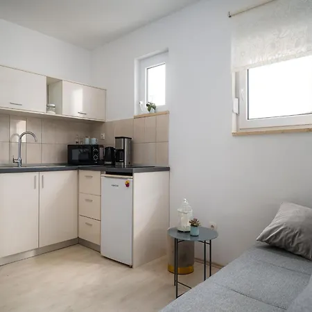 Apartment Beautiful With Parking Space